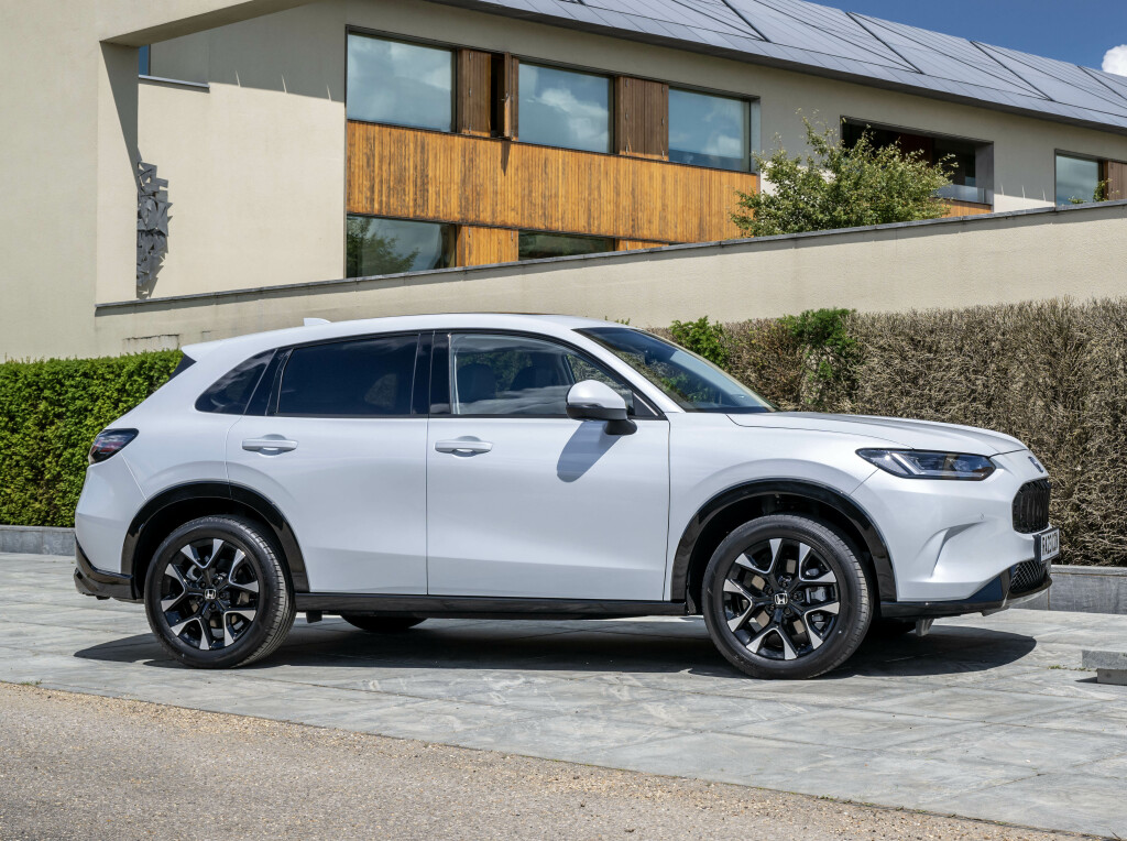 طراحی لوکس و مدرن کابین هوندا ZR-V