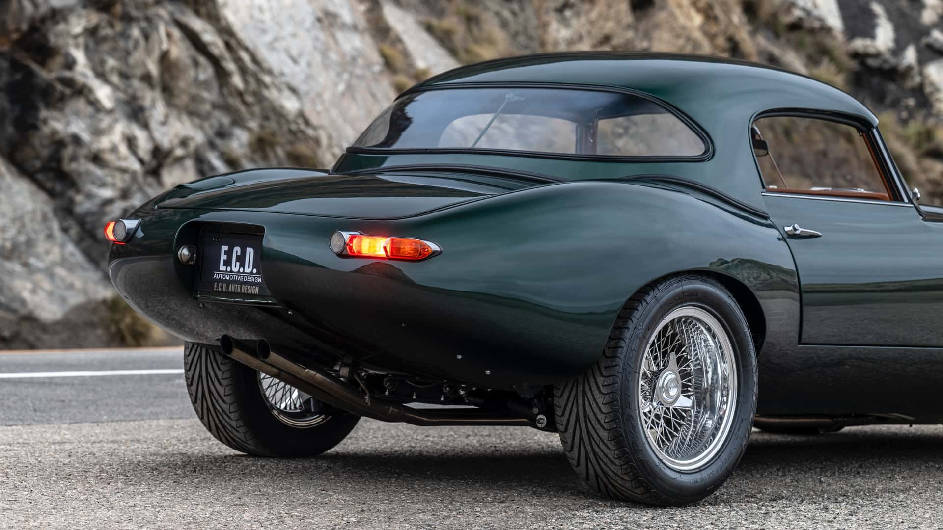 جگوار E-Type رستوماد