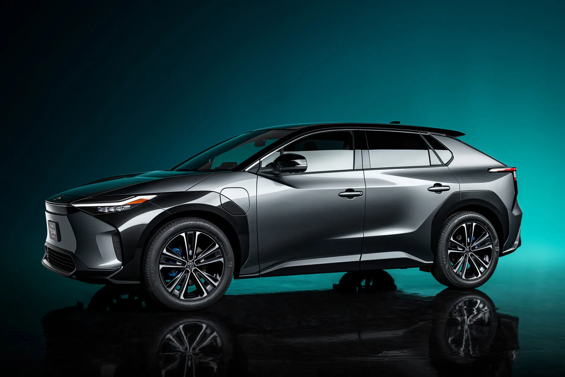 تویوتا bZ4X مدل ۲۰۲۵