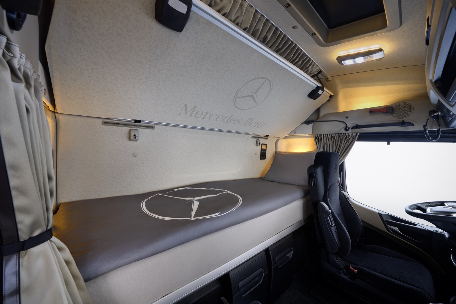 نسل جدید کامیون‌های مرسدس بنز eActros 600 معرفی شد