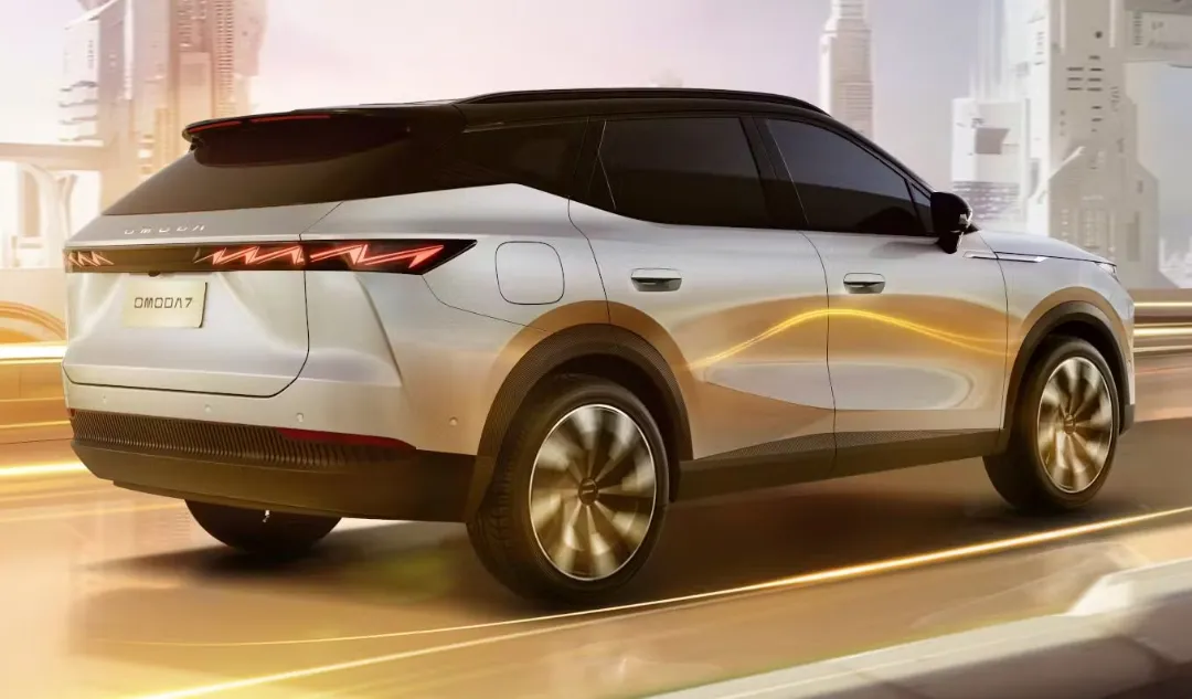 رونمایی اکودا E7 توسط لوکانو