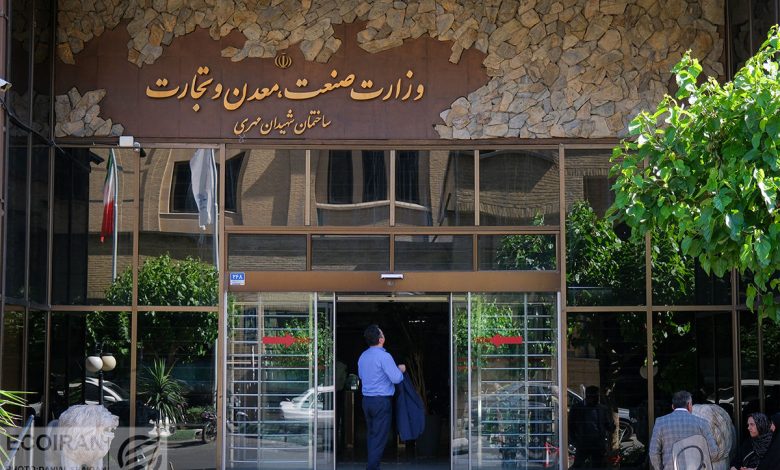 وزارت صمت حمایت از ایران خودرو را مشروط کرد؛ چالش جدید برای خصوصیسازی خودروسازی