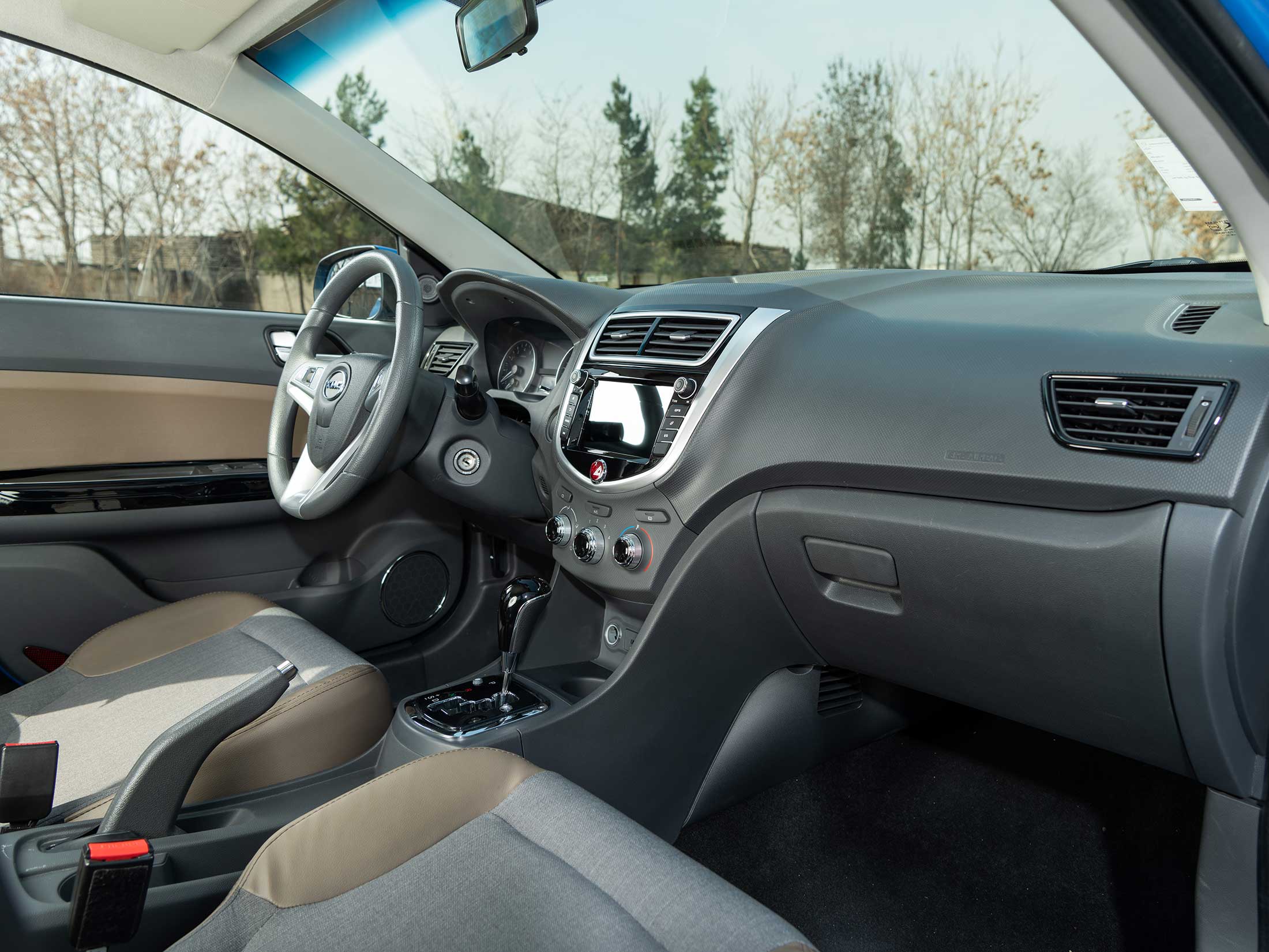 بررسی کامل کی ام سی ایگل (KMC Eagle) – سدان اقتصادی کرمان موتور