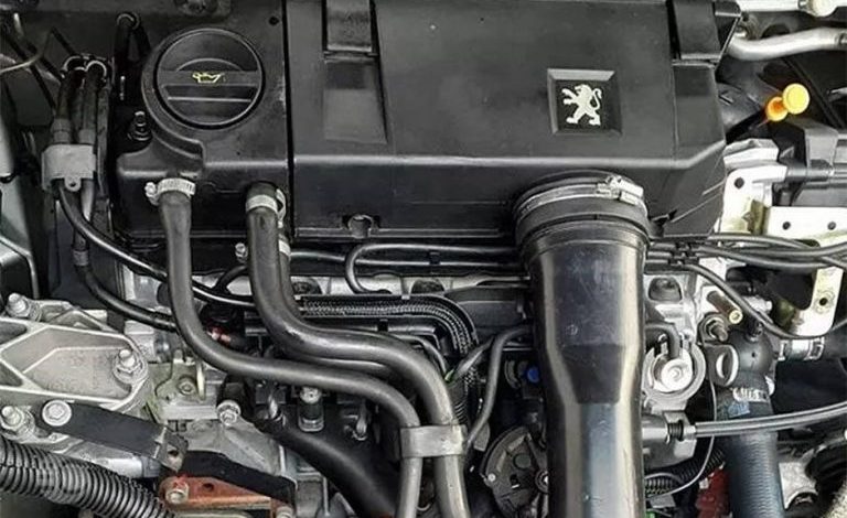 موتور XU7 پژو و نسخه بهینه XU7+ با بررسی دلایل گرم شدن موتور و معرفی درب سوپاپ فلزی برای بهبود عملکرد و دوام موتور.