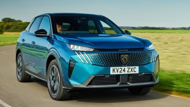 پژو ۳۰۰۸ جدید هیبرید ۱۳۶