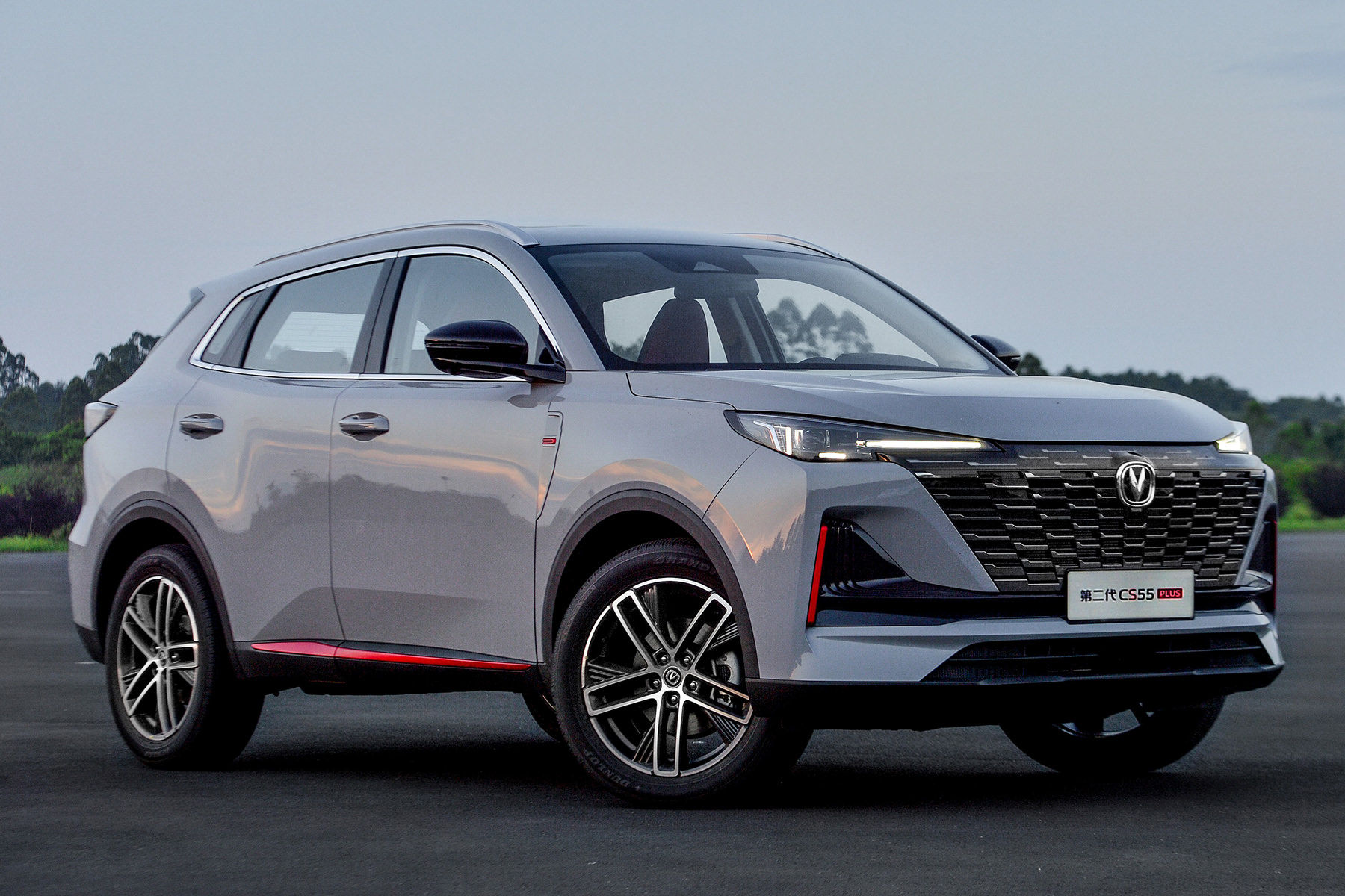 چانگان CS55 پلاس و زوتی DL5