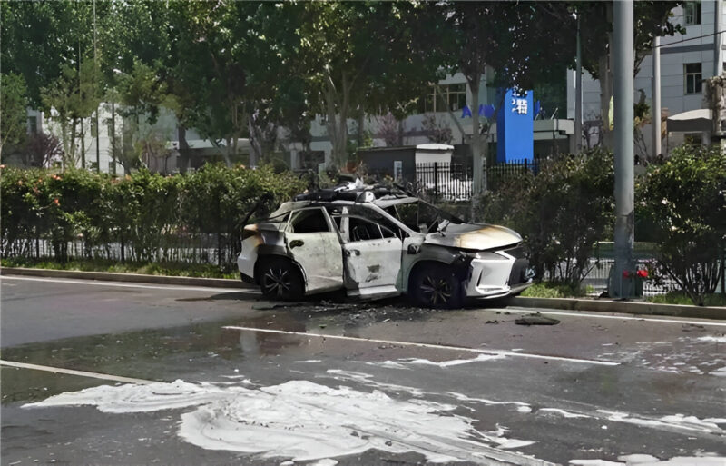 آتشسوزی خودرو خودران Pony.ai در پکن بدون تلفات؛ علت در دست بررسی است