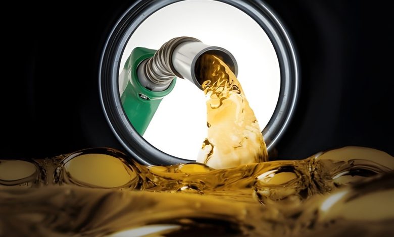 بنزین ۵ هزار تومان شد؛ دولت تکذیب می‌کند، مجلس تأیید!