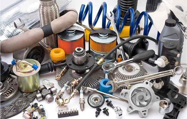 بازار قطعات یدکی ایران