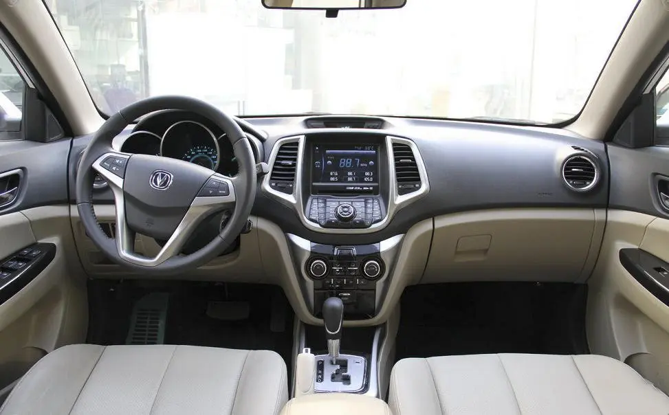 بررسی کامل چانگان EADO EV460؛ سدان تمامبرقی سایپا