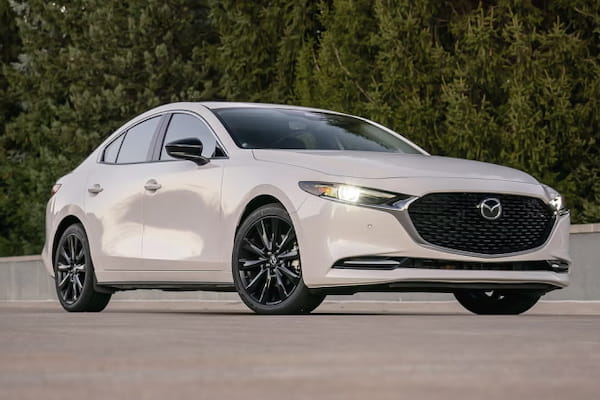 آغاز پیش‌فروش مزدا 3 وارداتی با تحویل 120 روزه