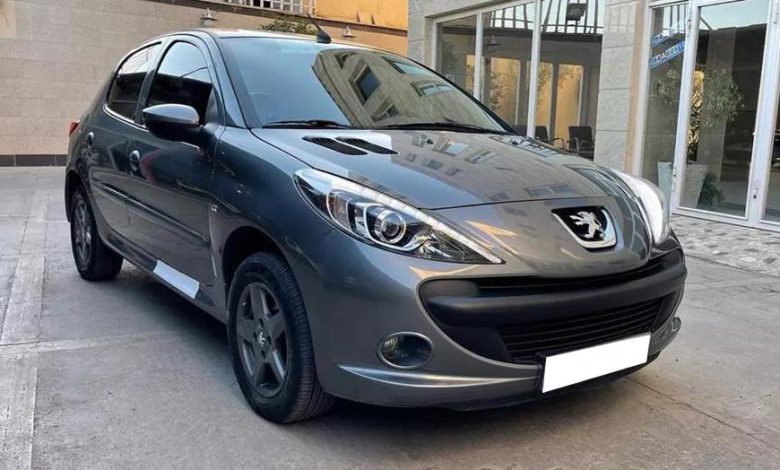 خودروهای زیر یک میلیارد در خطر حذف سهمیه بنزین