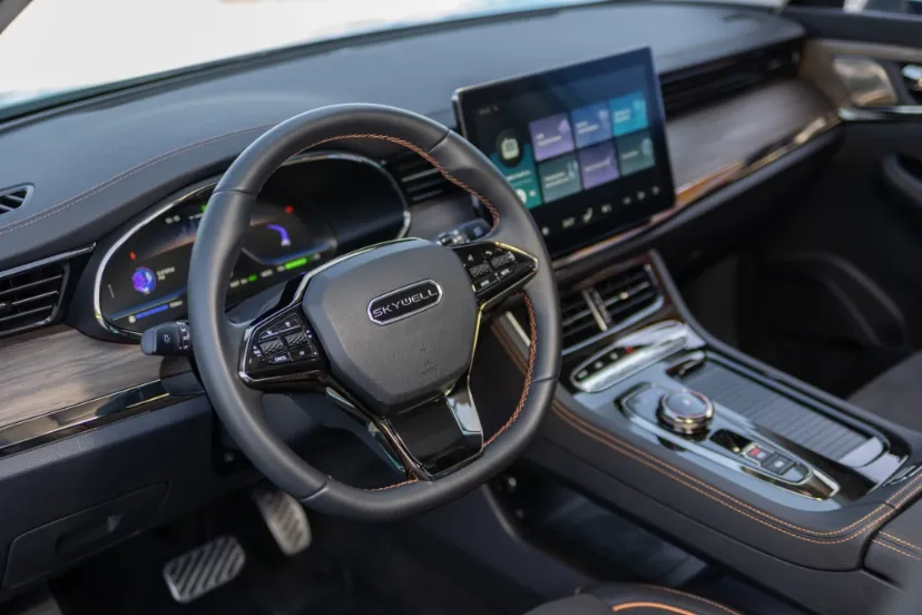 بررسی جامع نبکا هیبرید پلاس؛ مشخصات فنی، امکانات و جایگاه بازار