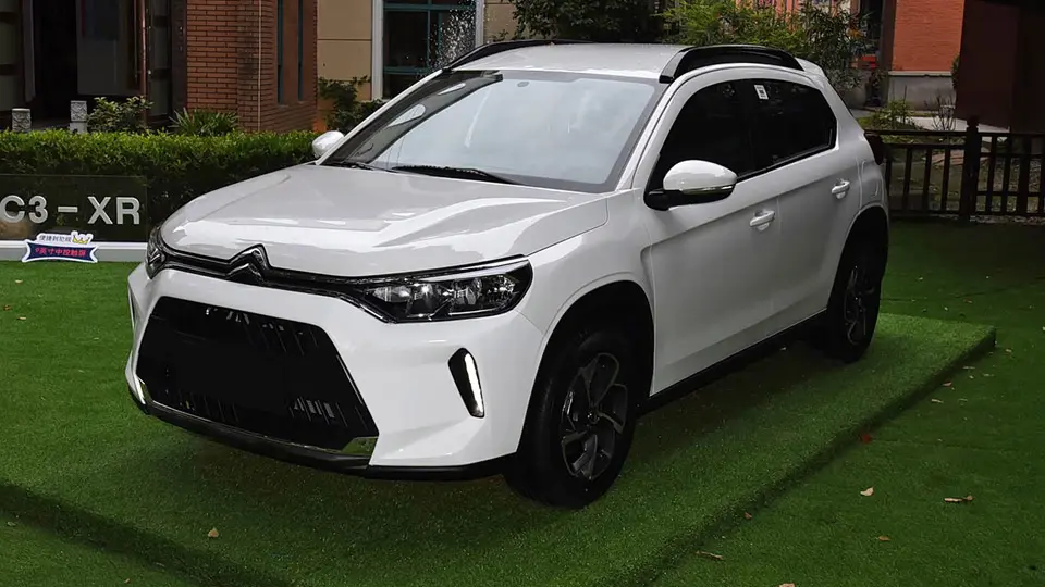 قیمت روز محصولات ایرانخودرو و سایپا – افت قیمت ۲۰۰ میلیونی C3-XR در صدر (3 اسفند)