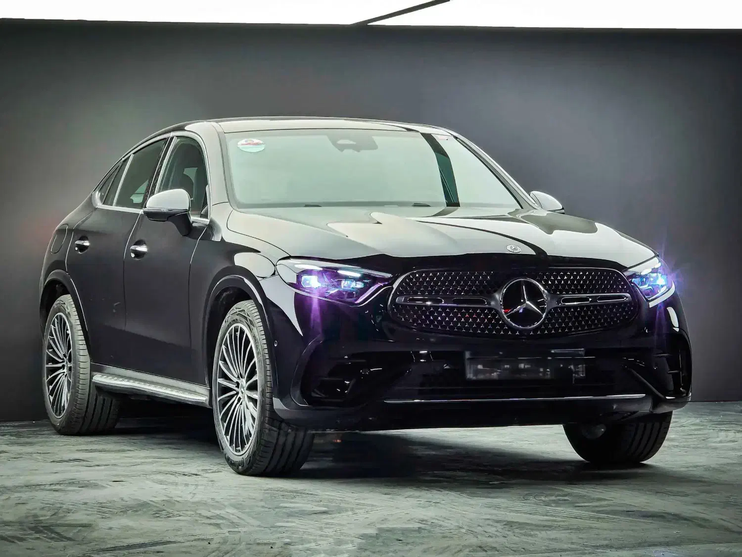 فروش بنز GLC 200 مدل 2025 با قیمت قطعی و تحویل ۳۰ روزه آغاز شد