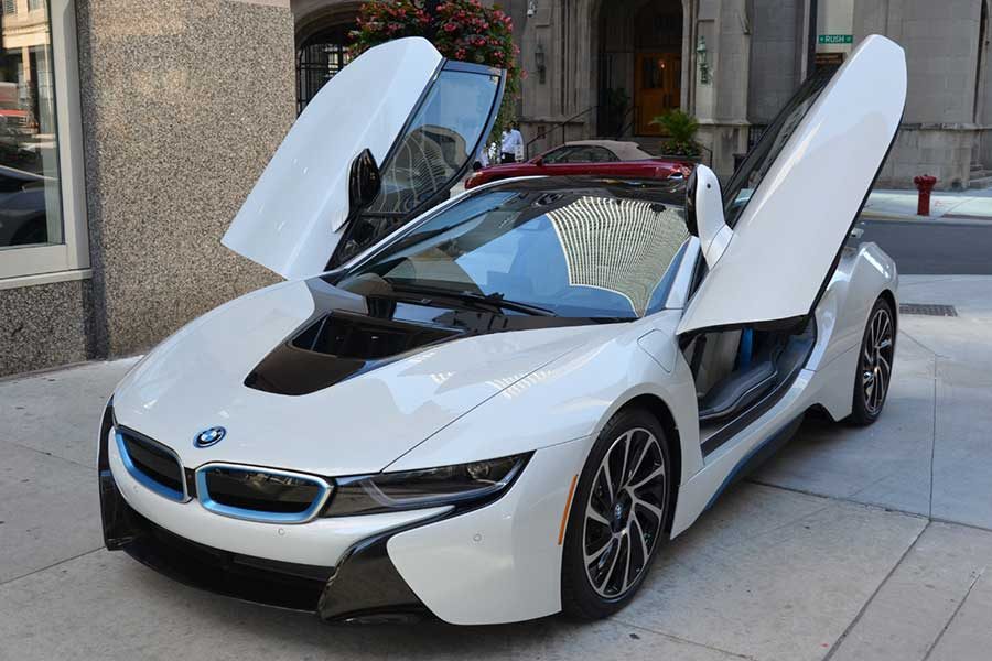 BMW فراخوان داد